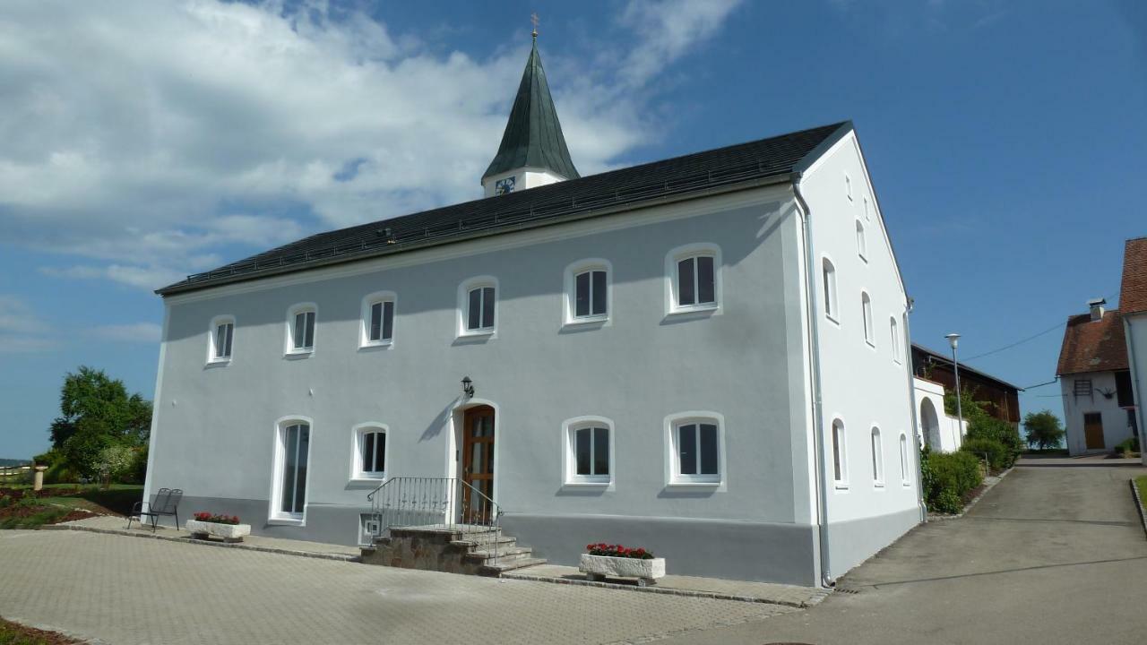 Ferienwohnung zum Dorfwirt Riedenburg Exterior foto