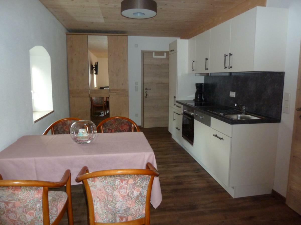 Ferienwohnung zum Dorfwirt Riedenburg Exterior foto